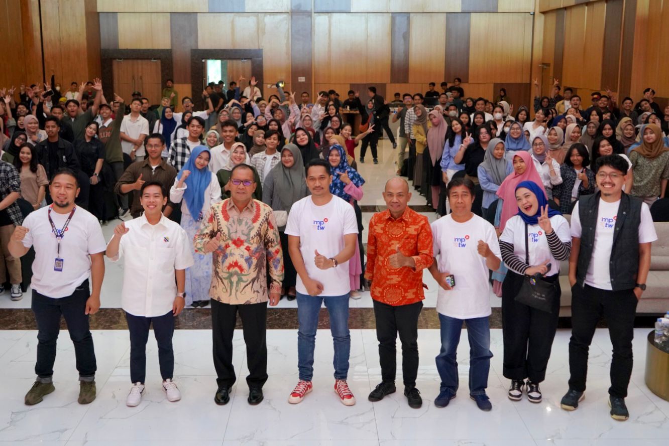 Gambar MENDAMPINGI WALIKOTA MAKASSAR PADA MAKASSAR PASSION AND TECH WEEK